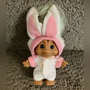 New!! Vintage Bunny Troll